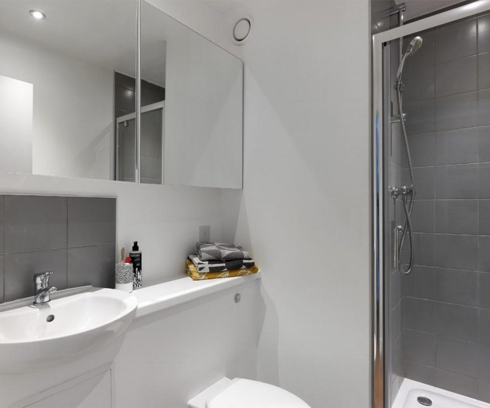 Zeni Ensuite, In Liverpool Zewnętrze zdjęcie